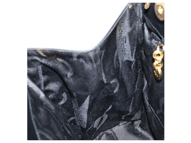 Borsa a mano Vala in pelle nera e oro di Salvatore Ferragamo Auth gh1876 Nero D'oro - vista 18