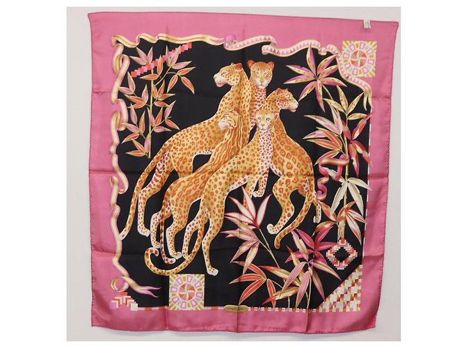 Sciarpa in seta Salvatore Ferragamo Rosa Auth am11101A - vista 11