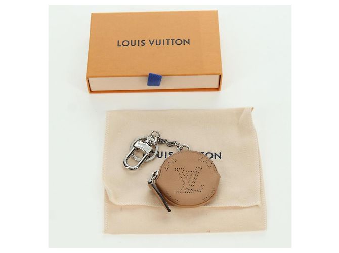 LOUIS VUITTON Mahina Schlüsselanhänger Flugmodus Pouch Charm M00542 LV Auth BSZ557M Beige - Ansicht 12