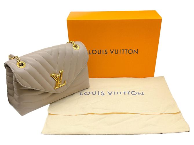 Borsa a Spalla Louis Vuitton New Wave Chain GM in Pelle di Vitello Taupe Beige - vista 10
