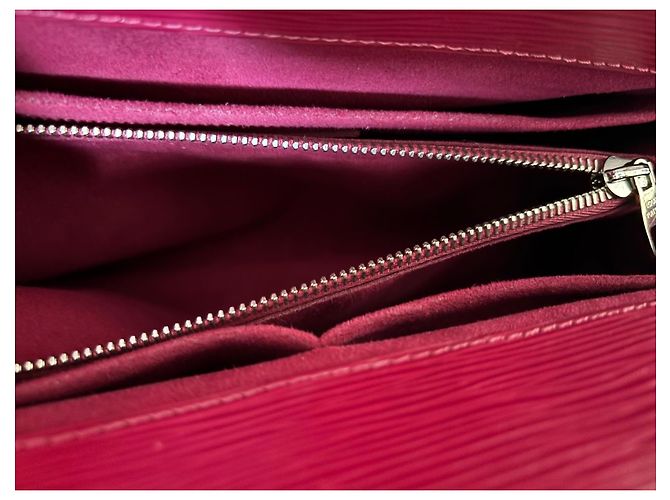 Borsa a mano Louis Vuitton Marly MM Epi Fucsia Fuschia - vista 10