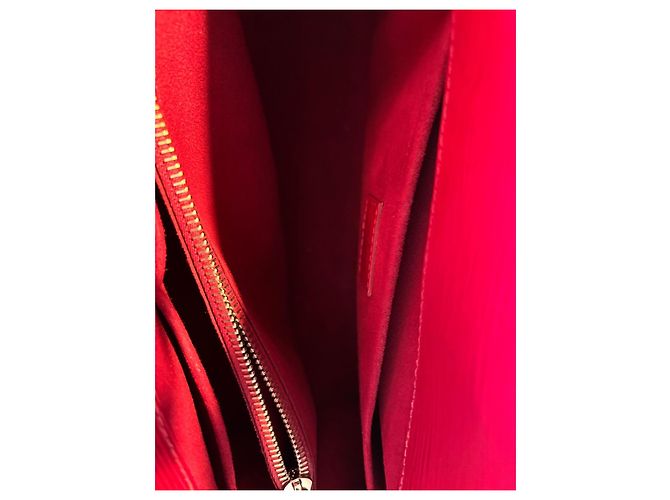 Borsa a mano Louis Vuitton Marly MM Epi Fucsia Fuschia - vista 13
