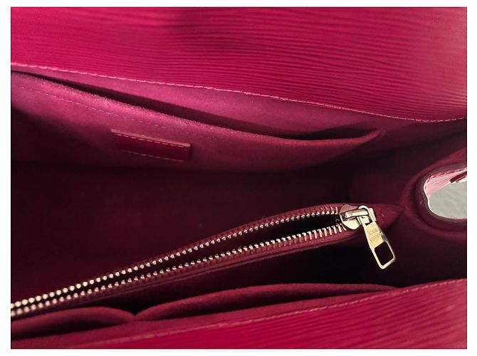 Borsa a mano Louis Vuitton Marly MM Epi Fucsia Fuschia - vista 8