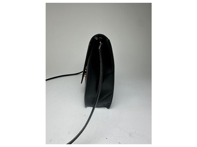 Vintage Givenchy asymmetrische Leder-Schultertasche schwarz - Ansicht 8
