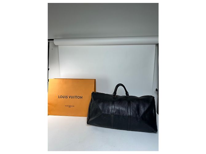 Keepall Vintage Louis Vuitton EPI Pelle 60 Keepball Nero - vista 2