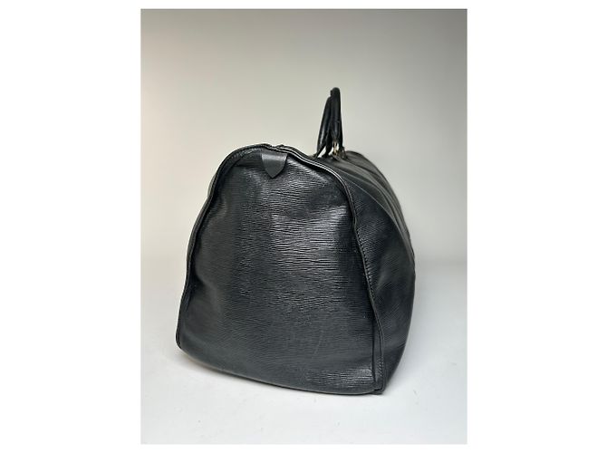 Keepall Vintage Louis Vuitton EPI Pelle 60 Keepball Nero - vista 8