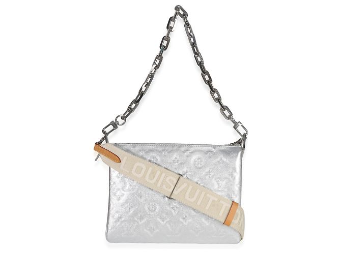 Coussin PM in agnello metallizzato argento con monogramma Louis Vuitton - vista 2