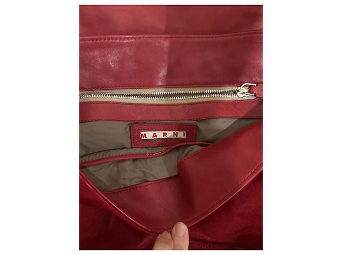 Borsa a tracolla Marni in pelle di vitello rossa Rosso - vista 2