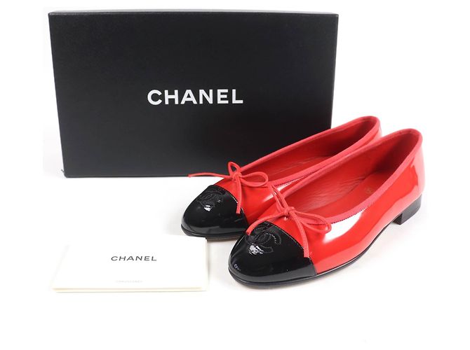 Timeless Chanel COCO Mark Patent leather Ballet Flats Black Red - view 2