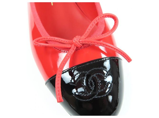 Timeless Chanel COCO Mark Patent leather Ballet Flats Black Red - view 9