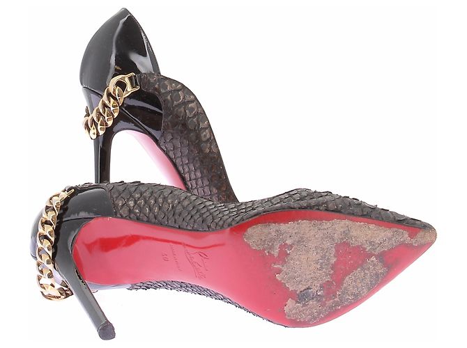 Christian Louboutin Escarpins en python noir Black - view 7