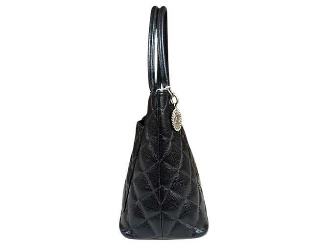Timeless Bolso Tote Matelassé Reissue de Chanel Negro - vista 4
