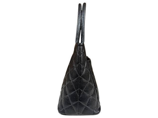 Timeless Bolso Tote Matelassé Reissue de Chanel Negro - vista 5