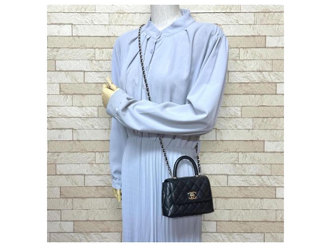 Chanel Extra Mini Coco Handle Schultertasche Schwarz - Ansicht 2