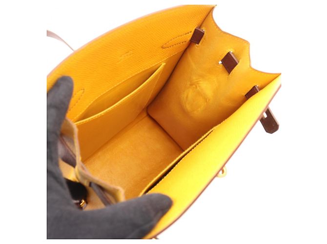 Hermès Borsa a Spalla Hermes Kelly Sport MM Marrone Giallo - vista 3