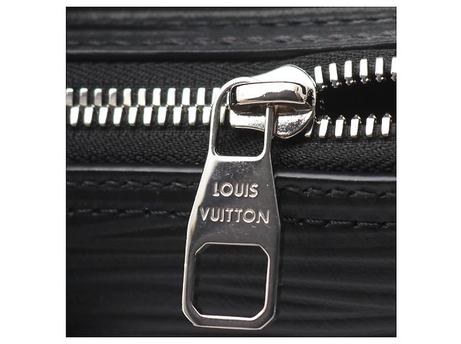 Borsa a mano 2 in 1 Louis Vuitton Soft Polochon PM XL Nero - vista 8