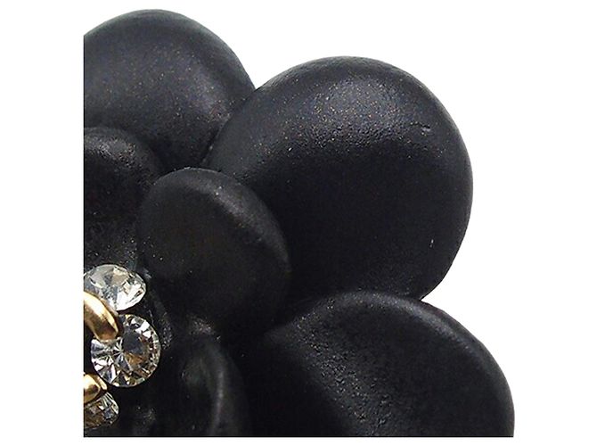 Orecchini a clip Chanel in resina nera CC con camelia in strass Nero - vista 5