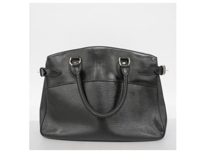 Borsa a mano Passy Epi Louis Vuitton M59262 Nero - vista 14