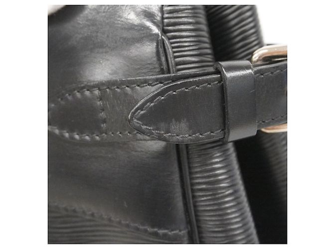 Borsa a mano Passy Epi Louis Vuitton M59262 Nero - vista 9