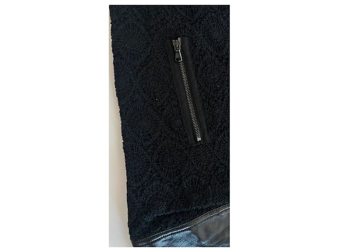 Autre Marque Kurzes Kleid IRFÉ Paris aus Spitze mit Lederdetails - Ansicht 9