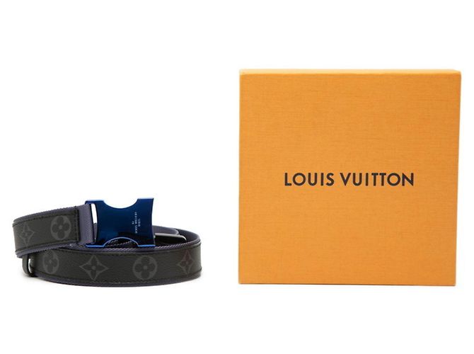 Cintura Louis Vuitton Monogram Eclipse in Nero/Viola Porpora - vista 7