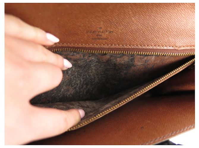 BOLSA DE LUXO VINTAGE LOUIS VUITTON MONCEAU EM CANVAS MONOGRAMA Marrom - vista 17