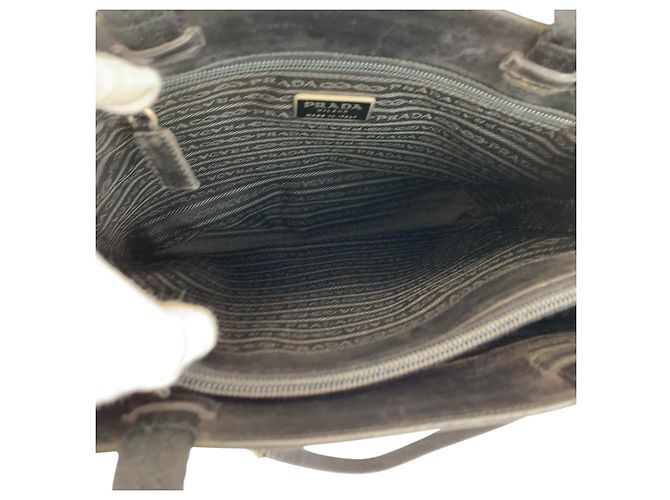 Sac tote en nylon tessuto avec logo Prada - vue 8