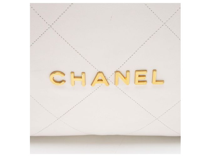 Gabrielle Bolso de hombro mediano Chanel 22 en piel de ternera brillante Blanco - vista 9