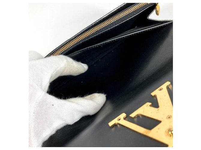 Cartera Larga Louise Flap en Vernis Louis Vuitton Negro - vista 12
