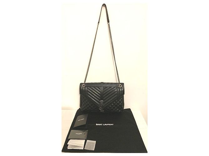 Saint Laurent Borsa a Spalla Ysl Grande Triquilt Envelope in Pelle Grana Nero - vista 3
