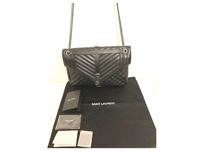 Saint Laurent Borsa a Spalla Ysl Grande Triquilt Envelope in Pelle Grana Nero - vista 7