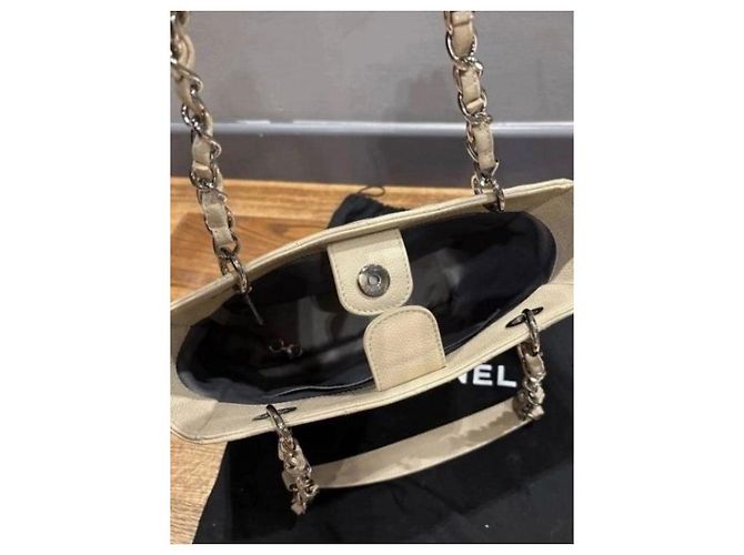 Bolsa de compras pequena Chanel em couro caviar bege - vista 12