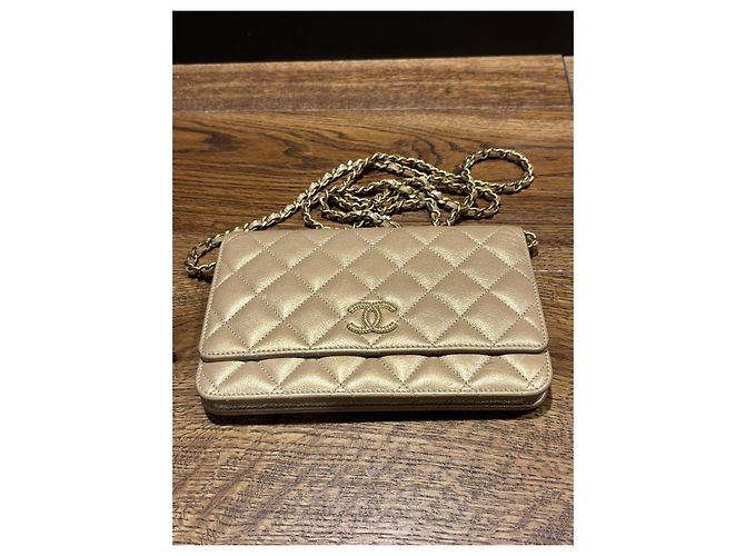 Wallet On Chain Cartera Chanel con cadena de piel de cordero beige - vista 5