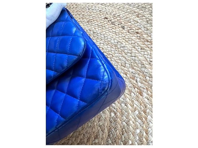 Chanel Timeless Jumbo 30 in pelle d'agnello blu - vista 12