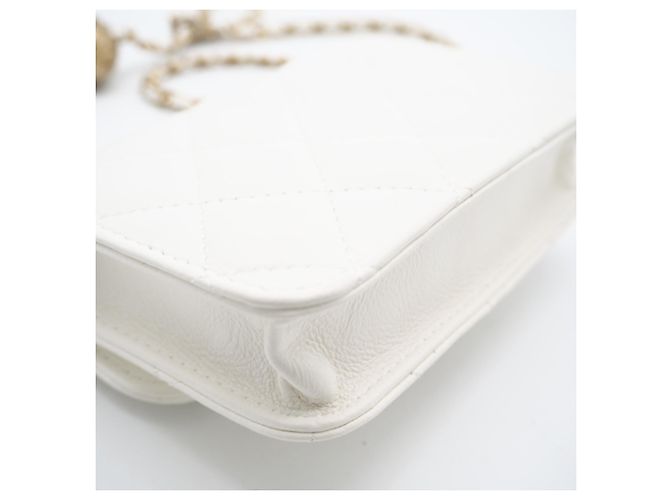 Pochette a spalla matelassé in pelle di agnello Chanel AP1628 Bianco - vista 10