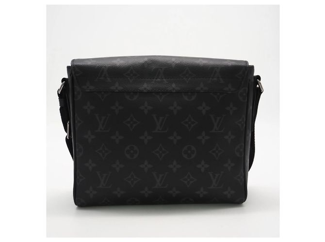Louis Vuitton Monogram Eclipse District PM Schultertasche Braun Schwarz Monogramm - Ansicht 2