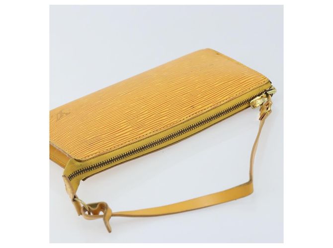 LOUIS VUITTON Pochette Accessoires Epi Pouch Giallo M52949 LV Auth BA11630 - vista 6