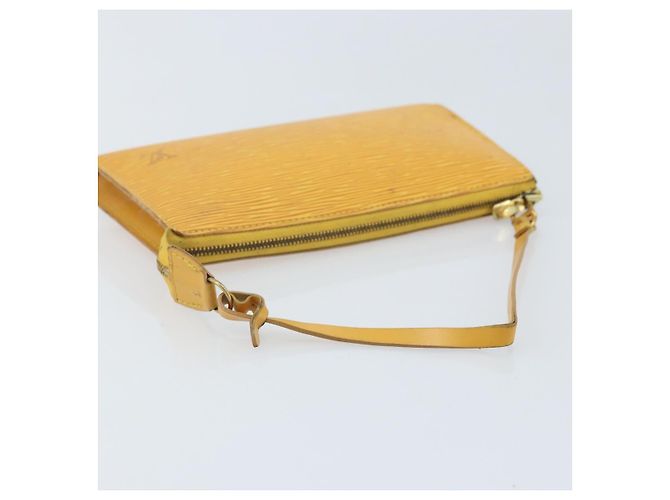 LOUIS VUITTON Pochette Accessoires Epi Pouch Giallo M52949 LV Auth BA11630 - vista 7