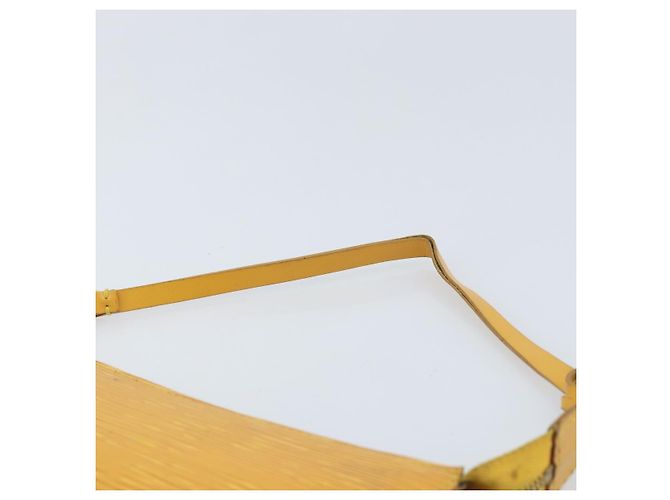 LOUIS VUITTON Pochette Accessoires Epi Pouch Giallo M52949 LV Auth BA11630 - vista 8