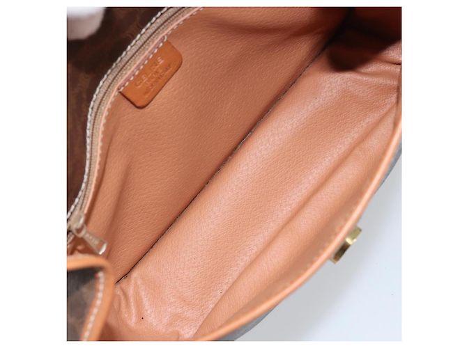 Céline Borsa a Spalla in Tela Macadam CELINE in Pelle PVC Marrone Oro Auth LNZ873A D'oro - vista 11