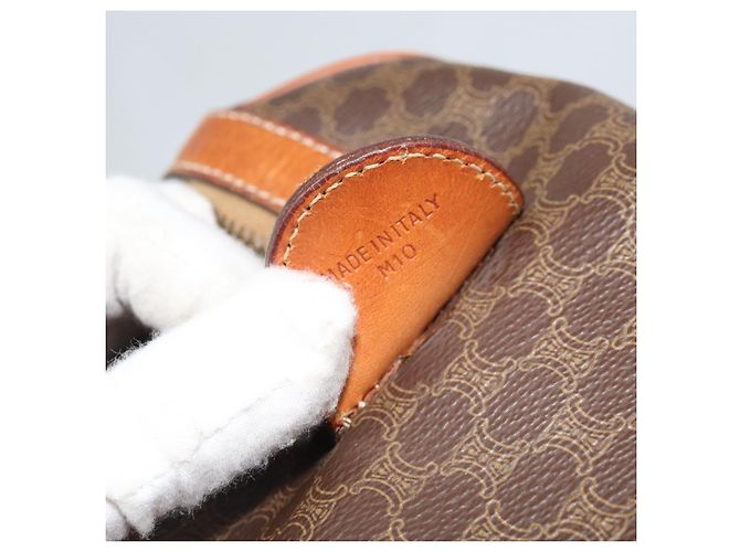 Céline Borsa a mano in tela Macadam CELINE in pelle PVC marrone oro Auth YKZ166A D'oro - vista 12