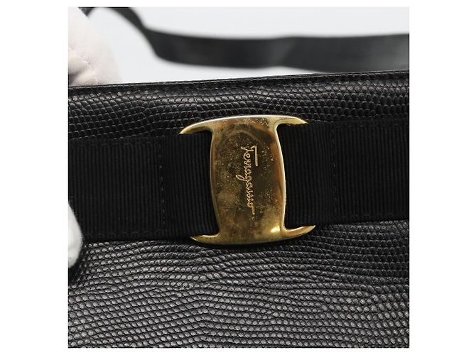 Borsa Tote Vala in pelle nera e oro Salvatore Ferragamo Auth gh1943 Nero D'oro - vista 14