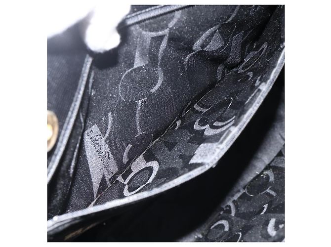 Borsa Tote Vala in pelle nera e oro Salvatore Ferragamo Auth gh1943 Nero D'oro - vista 20