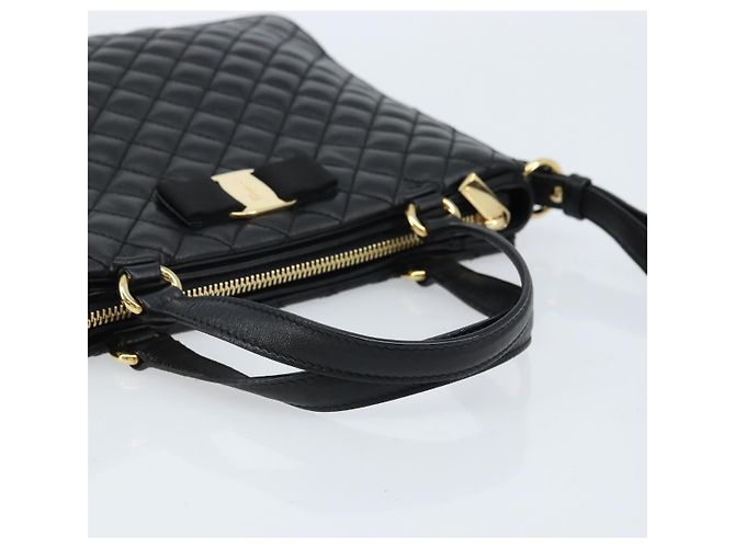 Borsa a mano Vala in pelle 2 in 1 nera e dorata di Salvatore Ferragamo Auth gh1879 - vista 7