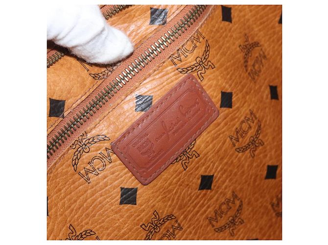 Borsa Tote Vicetos Logogram MCM in pelle PVC marrone e oro Auth gh1947 D'oro - vista 16