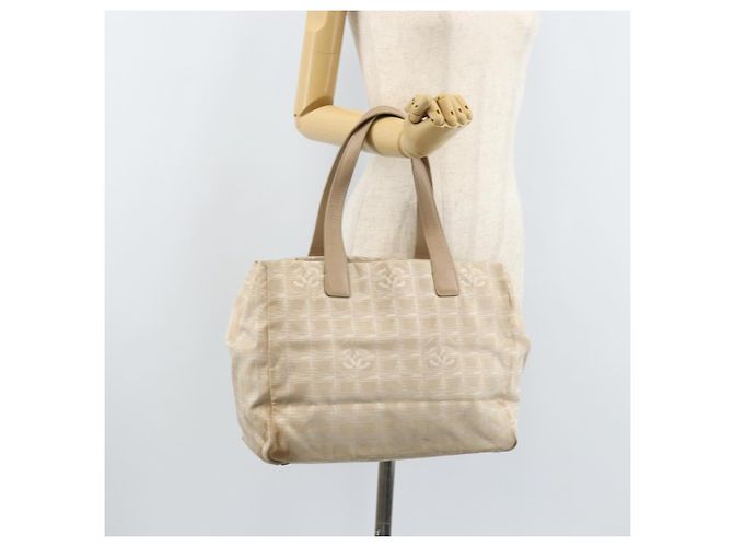 CHANEL Nuova Borsa Tote da Viaggio Nylon Beige Oro CC Auth ti3795 D'oro - vista 23