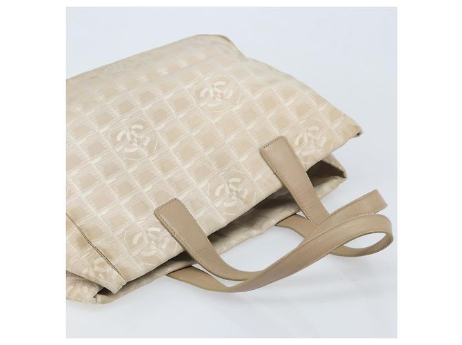 CHANEL Nuova Borsa Tote da Viaggio Nylon Beige Oro CC Auth ti3795 D'oro - vista 6