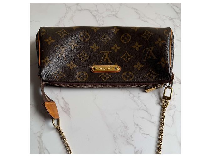Borsa a tracolla Eva monogram di Louis Vuitton Marrone - vista 10
