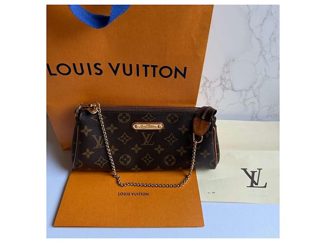 Borsa a tracolla Eva monogram di Louis Vuitton Marrone - vista 2