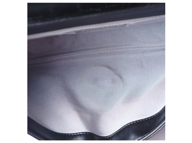 Borsa a flap in vernice Chanel Nero - vista 10
